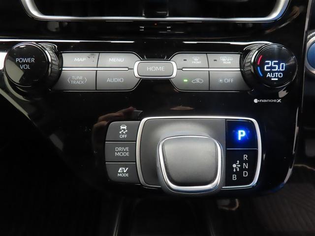 �I�[�g�G�A�R���𑕔����Ă��܂��B�����̉��x��ݒ肷��ƁA�Z���T�[�����������m���āA���x�A���ʂ������I�ɃR���g���[�����A���K�ȋ�Ԃɂ��Ă���܂��B