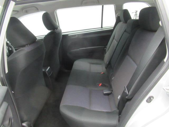 カローラフィールダー １．５Ｘ　ワンセグ　メモリーナビ　ミュージックプレイヤー接続可　衝突被害軽減システム　ＥＴＣ（10枚目）