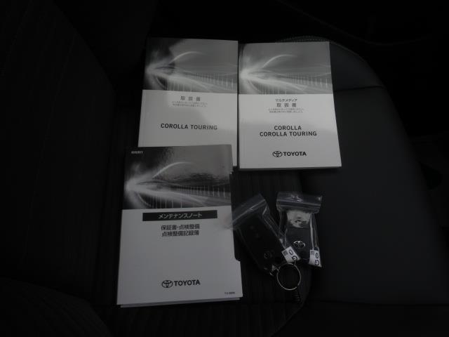 カローラツーリング ハイブリッド　ダブルバイビー　４ＷＤ　フルセグ　メモリーナビ　ミュージックプレイヤー接続可　バックカメラ　衝突被害軽減システム　ＥＴＣ　ドラレコ　ＬＥＤヘッドランプ　フルエアロ（29枚目）