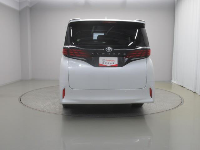 「ロングラン保証」はメーカー、年式を問わず１年間・走行距離無制限の無料保証です。最長３年まで延長可です！詳しくはスタッフまでおたずねください。