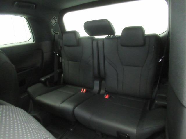 不要な時は収納して広くトランクを使用いただけます