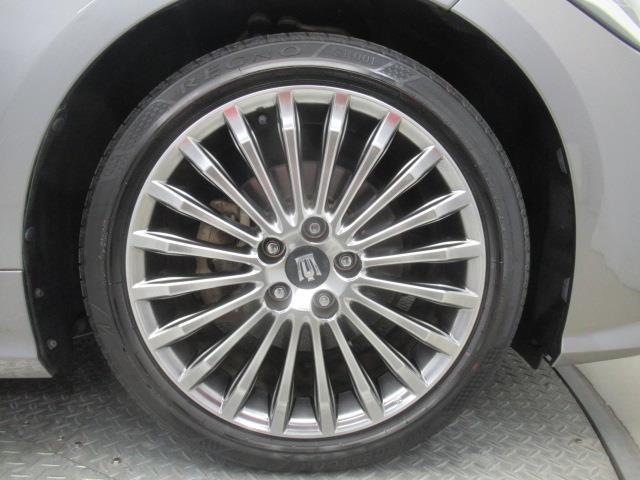 純正ホイル装着です