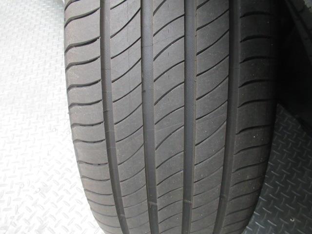 クラウンスポーツ Ｚ　革シート　４ＷＤ　フルセグ　メモリーナビ　ミュージックプレイヤー接続可　バックカメラ　衝突被害軽減システム　ＥＴＣ　ドラレコ　ＬＥＤヘッドランプ（30枚目）