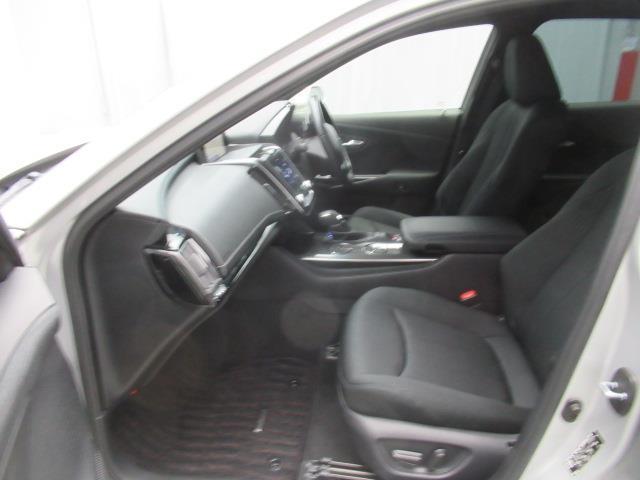 クラウンハイブリッド ＲＳ　フルセグ　メモリーナビ　ＤＶＤ再生　ミュージックプレイヤー接続可　バックカメラ　衝突被害軽減システム　ＥＴＣ　ドラレコ　ＬＥＤヘッドランプ（10枚目）