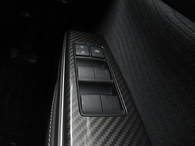 クラウンハイブリッド ＲＳ　フルセグ　メモリーナビ　ＤＶＤ再生　ミュージックプレイヤー接続可　バックカメラ　衝突被害軽減システム　ＥＴＣ　ドラレコ　ＬＥＤヘッドランプ（24枚目）