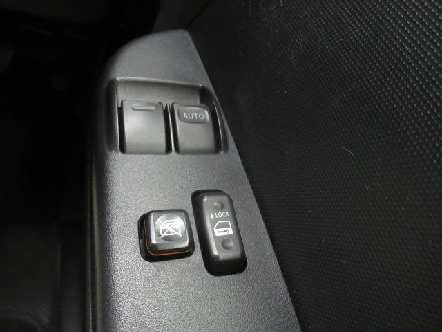 ハイエースバン ロングDX GLパッケージ 4WD フルセグ メモリーナビ DVD再生 ミュージックプレイヤー接続可 バックカメラ 衝突被害軽減システム ETC ドラレコ ディーゼル(19枚目)