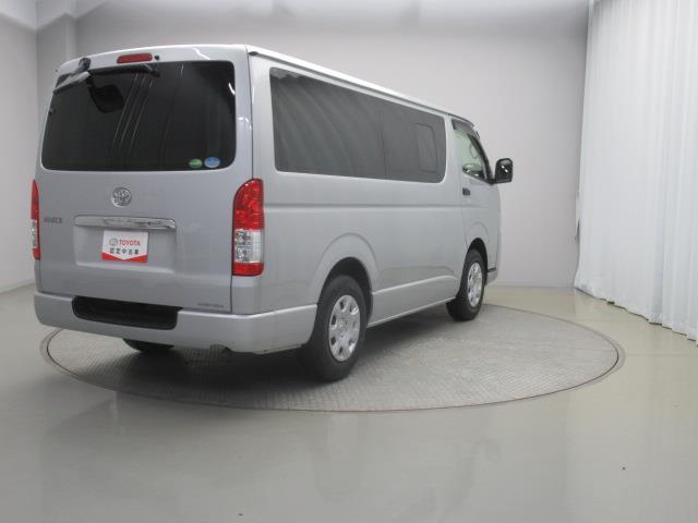 ハイエースバン ＤＸ　ＧＬパッケージ　衝突被害軽減システム　ＥＴＣ　乗車定員６人　記録簿　ディーゼル（6枚目）