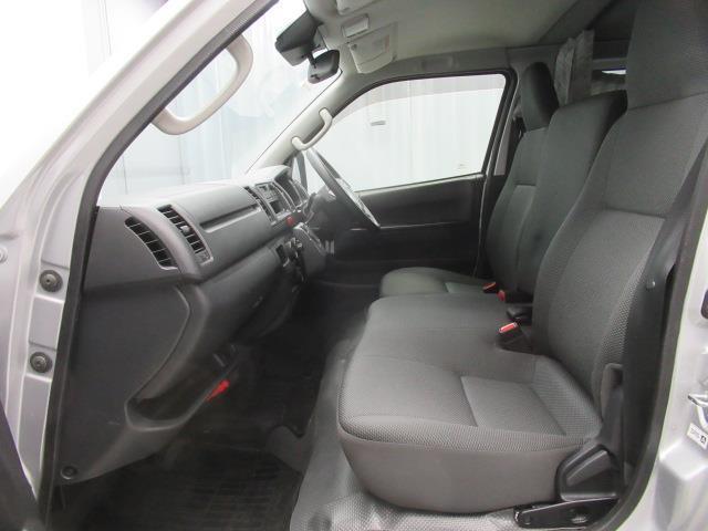 ハイエースバン ＤＸ　ＧＬパッケージ　衝突被害軽減システム　ＥＴＣ　乗車定員６人　記録簿　ディーゼル（10枚目）