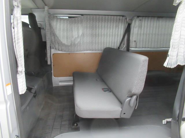 ハイエースバン ＤＸ　ＧＬパッケージ　衝突被害軽減システム　ＥＴＣ　乗車定員６人　記録簿　ディーゼル（11枚目）