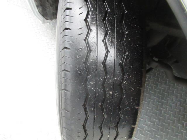 ハイエースバン ＤＸ　ＧＬパッケージ　衝突被害軽減システム　ＥＴＣ　乗車定員６人　記録簿　ディーゼル（21枚目）