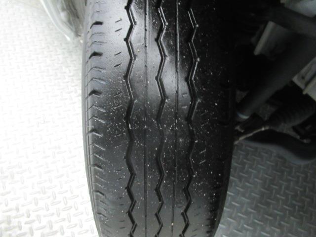 ハイエースバン ロングスーパーGL 4WD フルセグ メモリーナビ DVD再生 ミュージックプレイヤー接続可 バックカメラ 衝突被害軽減システム ETC ドラレコ 記録簿 ディーゼル(26枚目)