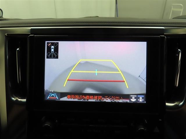 バックモニターを装備しています。車庫入れ時等に車両後方が確認出来るのでとても便利です。