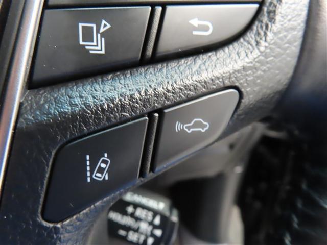 先進安全機能で毎日の安心ドライブをサポートするトヨタセーフティーセンスを装備しています。