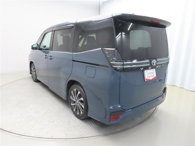 ヴォクシー Ｓ－Ｚ　フルセグ　メモリーナビ　ＤＶＤ再生　ミュージックプレイヤー接続可　後席モニター　バックカメラ　衝突被害軽減システム　ＥＴＣ　両側電動スライド　ＬＥＤヘッドランプ　乗車定員７人　３列シート　ワンオーナー（5枚目）