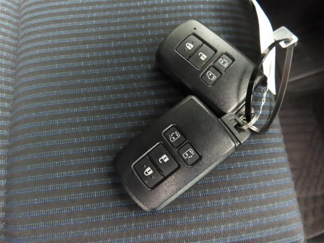 ヴォクシー ハイブリッドＸ　フルセグ　メモリーナビ　ＤＶＤ再生　バックカメラ　衝突被害軽減システム　ＥＴＣ　ドラレコ　両側電動スライド　ＬＥＤヘッドランプ　乗車定員７人　３列シート　記録簿　アイドリングストップ（22枚目）