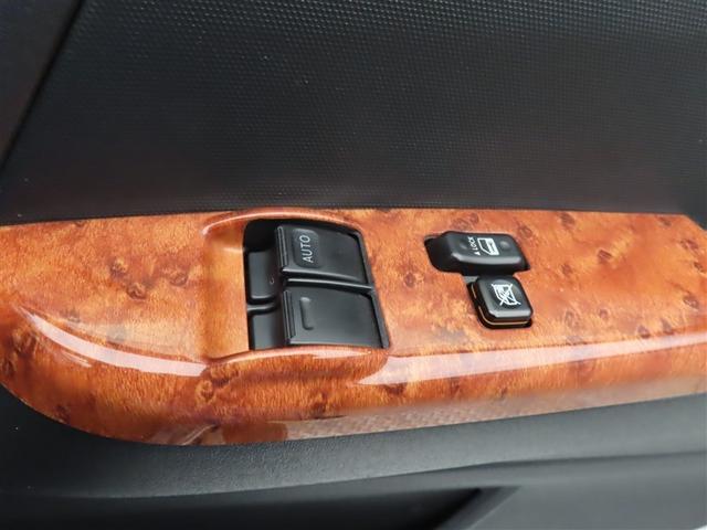 レジアスエースバン DX GLパッケージ 4WD 衝突被害軽減システム ETC 乗車定員6人 ワンオーナー 記録簿 ディーゼル(17枚目)