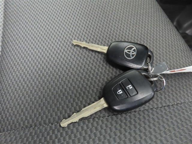 レジアスエースバン DX GLパッケージ 4WD 衝突被害軽減システム ETC 乗車定員6人 ワンオーナー 記録簿 ディーゼル(19枚目)