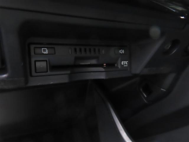 ＥＴＣを装備しています。高速道路の料金が後払いなので、料金所で止まることが無く、ノンストップでスイスイ進めます。