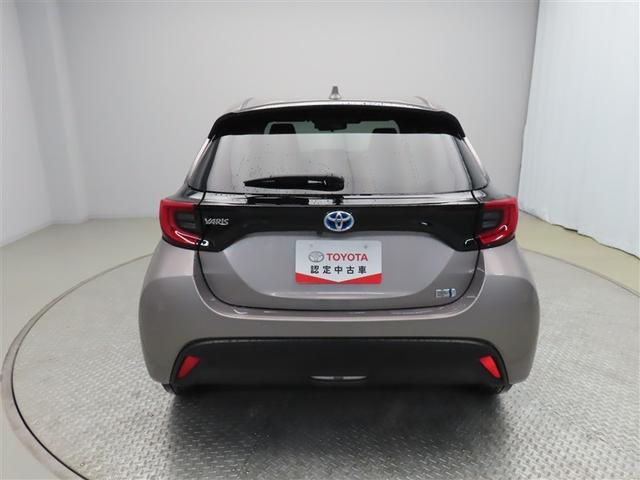 ヤリス ハイブリッドＺ　ミュージックプレイヤー接続可　バックカメラ　衝突被害軽減システム　ＥＴＣ　ドラレコ　ＬＥＤヘッドランプ　ワンオーナー　記録簿　アイドリングストップ（4枚目）