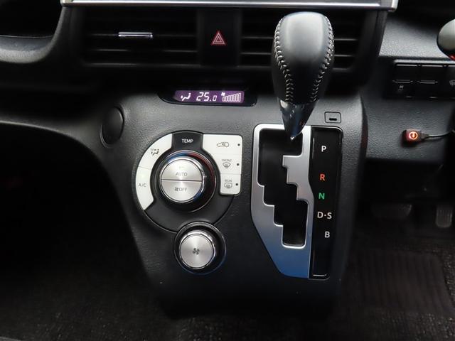 シエンタ Ｇ　セーフティーエディションＩＩ　４ＷＤ　フルセグ　メモリーナビ　ＤＶＤ再生　ミュージックプレイヤー接続可　後席モニター　バックカメラ　衝突被害軽減システム　ＥＴＣ　ドラレコ　両側電動スライド　ＬＥＤヘッドランプ　ウオークスルー（13枚目）