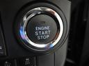 プッシュスタートです。エンジンの始動、停止がワンタッチ操作で出来ます。