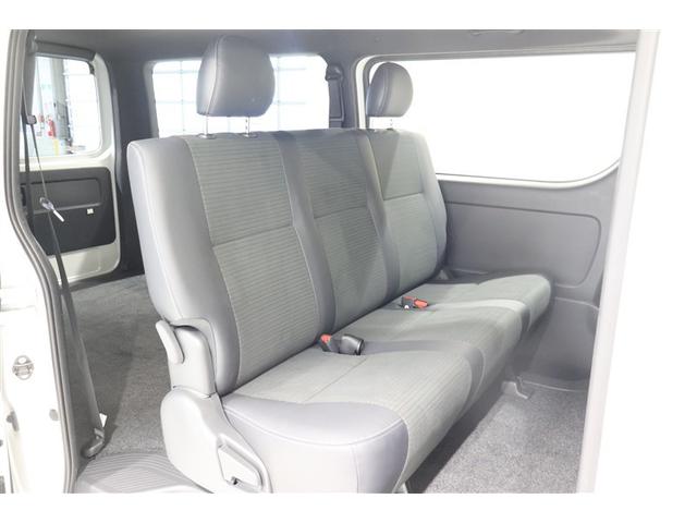 ハイエースバン ロングスーパーＧＬ　ダークプライムＳ　４ＷＤ　衝突被害軽減システム　両側電動スライド　ＬＥＤヘッドランプ　ワンオーナー　ディーゼル（30枚目）