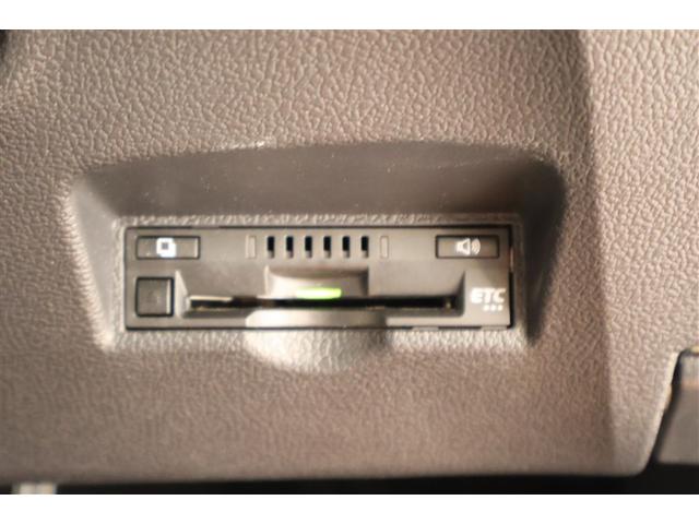 プリウスＰＨＶ Ｓセーフティプラス　ワンセグ　メモリーナビ　ミュージックプレイヤー接続可　バックカメラ　衝突被害軽減システム　ＥＴＣ　ＬＥＤヘッドランプ（23枚目）