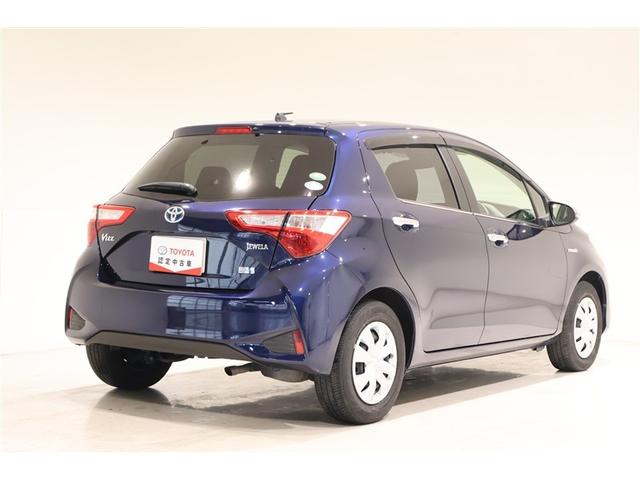 ★★★トヨタ認定中古車★★★　１年間走行距離無制限の「ロングラン保証」が付いています。全国約５，０００ヶ所のトヨタのお店で保証修理可能です。お出かけ先でも安心です。選べる延長保証もご用意しています。