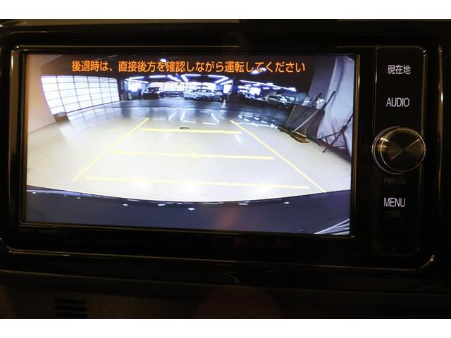 ■バックモニター付なので後退時に後方が見えるので安心。　車は構造上、死角がたくさんなので万が一を考えると必須ですね。　あくまで補助の為の装備、バックは目視で確認する事が重要ですよ。