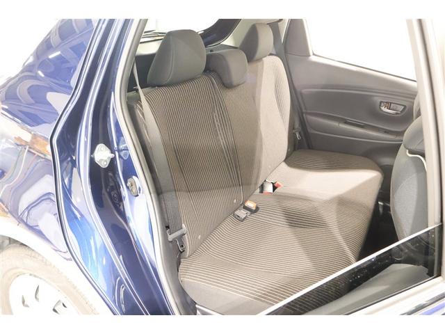 後部座席も足元スペースはしっかり確保されていて、ゆとりの広さです♪■ＩＳＯＦＩＸ規格の安全なチャイルドシートを取り付け出来ますし、後席も清掃済みにてお子様も安心して乗って頂けます。