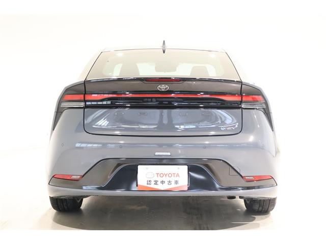 プリウス Ｚ　４ＷＤ　フルセグ　ミュージックプレイヤー接続可　バックカメラ　衝突被害軽減システム　ＥＴＣ　ドラレコ　ＬＥＤヘッドランプ　ワンオーナー　記録簿（6枚目）