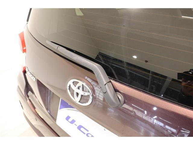 雨天時、後方の視界を見やすくするリヤワイパー。