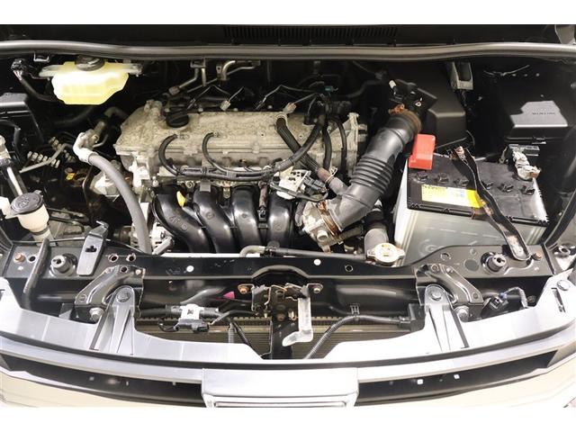 ノア Ｓｉ　４ＷＤ　フルセグ　メモリーナビ　ＤＶＤ再生　ミュージックプレイヤー接続可　バックカメラ　衝突被害軽減システム　ＥＴＣ　両側電動スライド　ＬＥＤヘッドランプ　ウオークスルー　乗車定員７人　３列シート（10枚目）