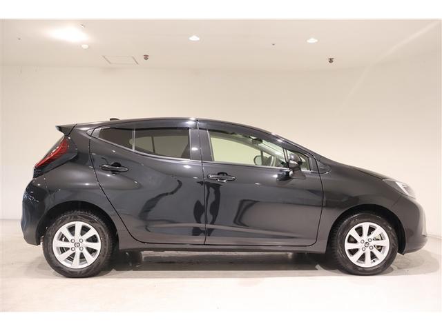 アクア Z 4WD フルセグ ミュージックプレイヤー接続可 バックカメラ 衝突被害軽減システム ETC ドラレコ LEDヘッドランプ ワンオーナー(7枚目)