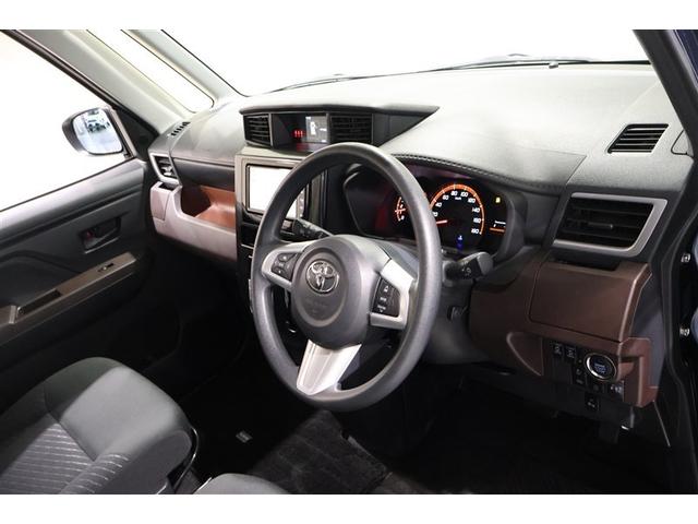 運転席周りは遊びにも通勤にも普段のお買い物にもピッタリ。日々のドライブに居心地のよいレイアウトです。