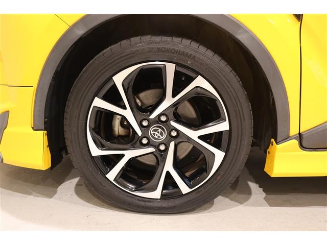 Ｃ－ＨＲ Ｇ－Ｔ　４ＷＤ　フルセグ　メモリーナビ　ＤＶＤ再生　ミュージックプレイヤー接続可　バックカメラ　衝突被害軽減システム　ＥＴＣ　ＬＥＤヘッドランプ　ワンオーナー　フルエアロ（11枚目）