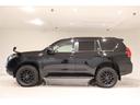 ランドクルーザープラド ＴＸ　Ｌパッケージ・ブラックエディション　革シート　サンルーフ　４ＷＤ　フルセグ　メモリーナビ　ＤＶＤ再生　ミュージックプレイヤー接続可　バックカメラ　衝突被害軽減システム　ＥＴＣ　ドラレコ　ＬＥＤヘッドランプ　乗車定員７人　３列シート（3枚目）