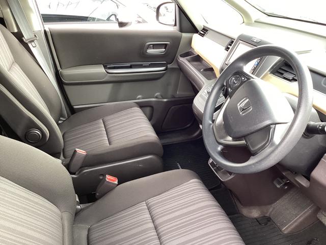 フリード Ｇ　ワンオーナー　純正ナビ　フルセグＴＶ　バックカメラ　ＥＴＣ　Ｂｌｕｅｔｏｏｔｈ　スマートキー（12枚目）