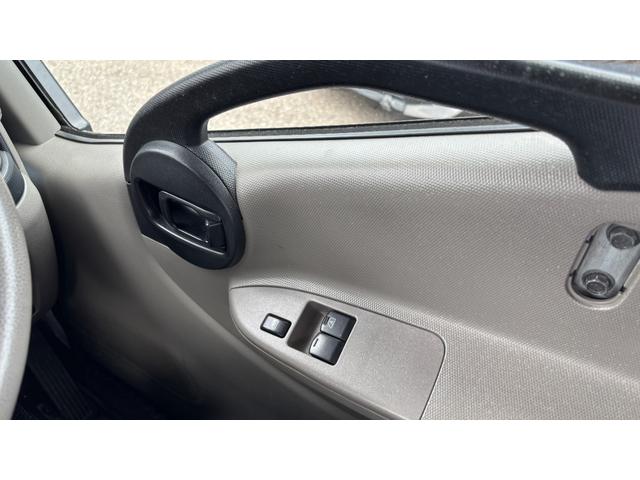 アトラストラック 　キッチンカー　１７５Ｌ冷蔵庫　９７Ｌ冷凍庫　シンク２個　コンセント５か所ステンレス作業台２個　外部電源（20枚目）