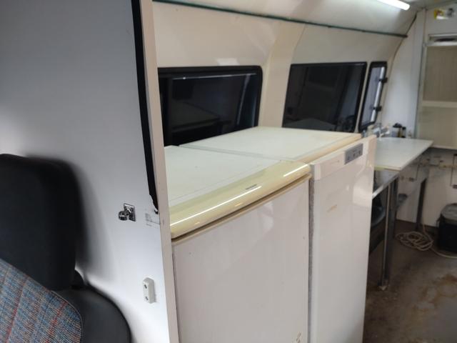 トランスポーター ３１０Ｄ　キッチンカー　ステンレス作業台＆流し台　換気扇　冷蔵庫＆冷凍庫（40枚目）
