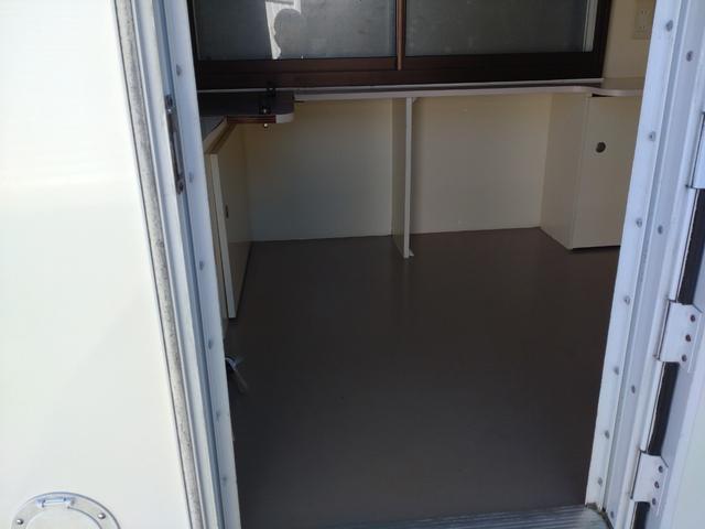 キャリイトラック KC キッチンカー 作業台 2槽シンク 換気扇(19枚目)