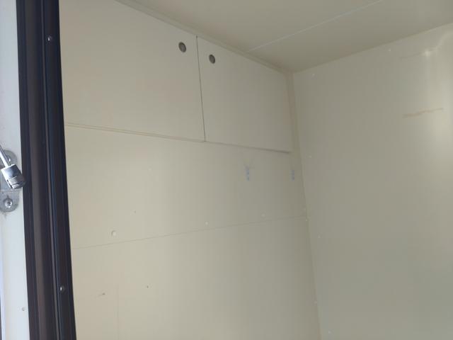 キャリイトラック KC キッチンカー 作業台 2槽シンク 換気扇(40枚目)