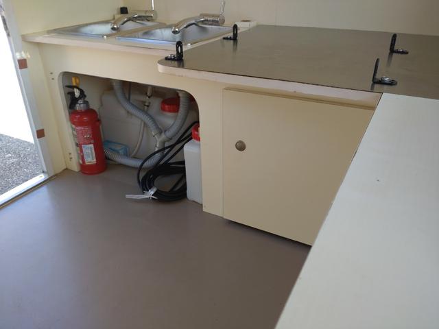 キャリイトラック KC キッチンカー 作業台 2槽シンク 換気扇(42枚目)