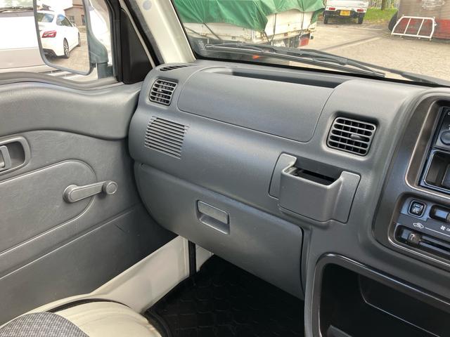 おわら風の盆で有名な町、八尾に当店はございます。軽トラック、軽バンを専門に販売を強化しております。