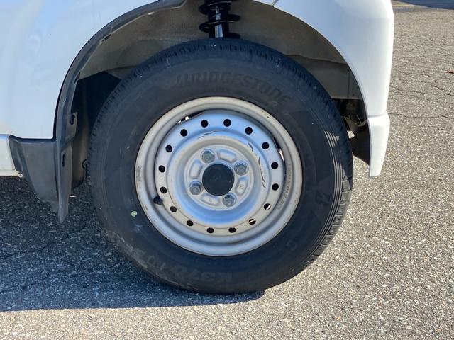 キャリイトラック KCエアコン・パワステ 4WD 5速マニュアル エアコン パワーステアリング(8枚目)