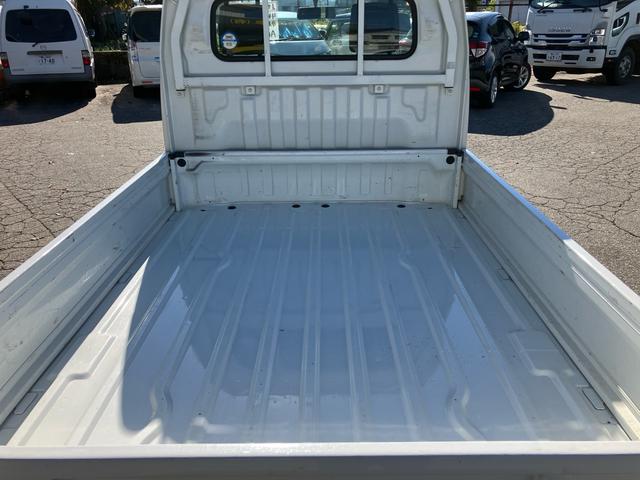 キャリイトラック KCエアコン・パワステ 4WD 5速マニュアル エアコン パワーステアリング(18枚目)