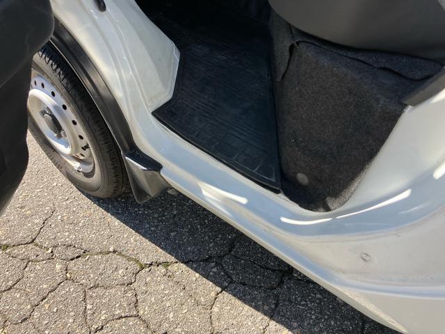 キャリイトラック KCエアコン・パワステ 4WD 5速マニュアル エアコン パワーステアリング(27枚目)