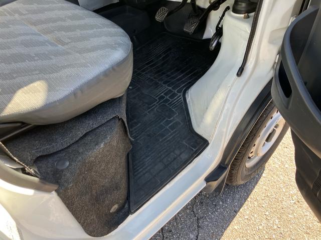 キャリイトラック KCエアコン・パワステ 4WD 5速マニュアル エアコン パワーステアリング(34枚目)