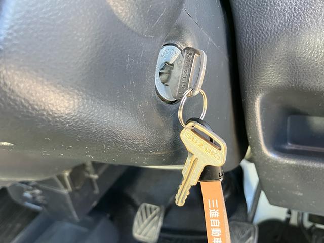 キャリイトラック KCエアコン・パワステ 4WD 5速マニュアル エアコン パワーステアリング(46枚目)