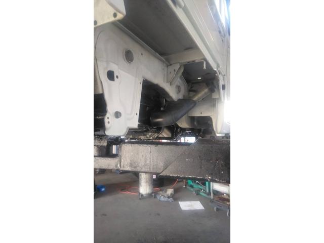 キャリイトラック KCエアコン・パワステ 4WD 5速マニュアル エアコン パワーステアリング(64枚目)